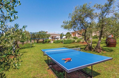 Kastel House | Luxurious Home In Buje