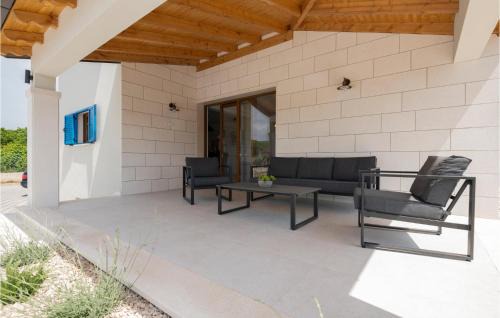 Donji Prolozac House | Luxurious Home In Donji Prolozac