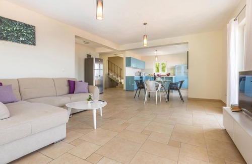 Srida sela House | Luxurious home in Gornji Tucepi