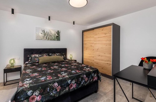 Hreljin House | Luxurious Home In Hreljin With Wifi