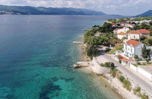 Cove Tri Zala (Zrnovo) House | Luxurious home in Kuciste with sauna