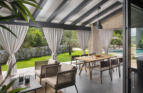 Ripenda Verbanci House | Luxurious home in Labin with private swimming pool, can be inside or outside