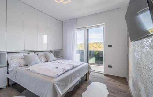Kapelica House | Luxurious Home In Labin With Sauna