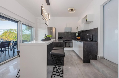 Kolan House | Luxurious home in Mandre