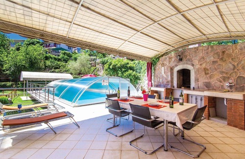 Pobri House | Luxurious home in Pobri with private swimming pool, can be inside or outside