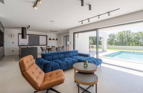 Kosinozici House | Luxurious home in Porec