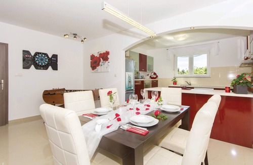Sisan House | Luxurious home in Pula