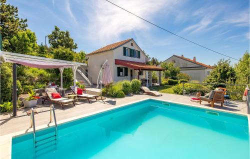 Vratarusa House | Luxurious Home In Senj