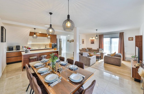 Solin House | Luxurious home in Solin