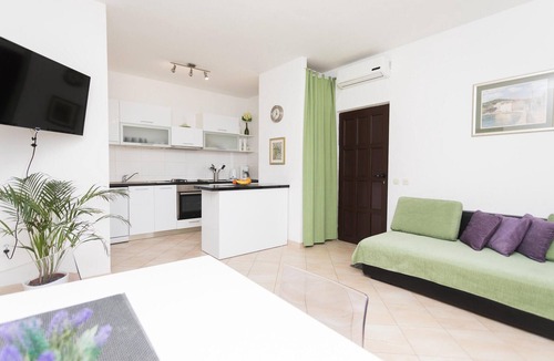 Sutivan House | Luxurious home in Sutivan