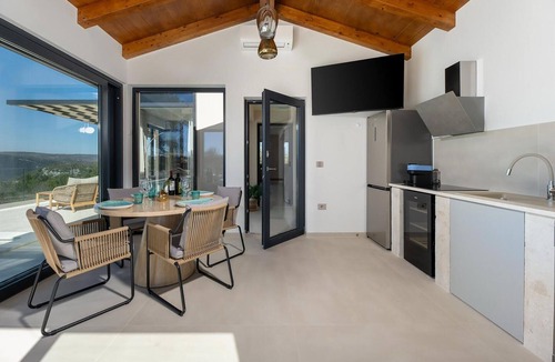 Trget House | Luxurious home in Trget