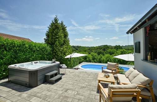Jalzabet House | Luxurious home in Vrtlinovec with sauna
