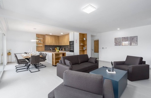 Funtana Apartment | Luxury Apartment Matic II with Shared Pool and Balcony Nr.2