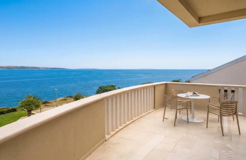 Povljana Apartment | Luxury Beachfront Apartment - Villa Bregeš