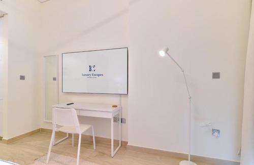 Jadaf Apartment | Luxury Escapes - Brand New Studio with View - Azizi Farhad Jaddaf