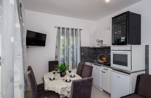 Kastel Sucurac Villa | Luxury private villa complex with pool and jacuzzi