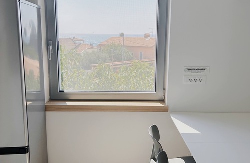 Zambratija Apartment | Luxury Sea-View Stay near Sandy Beach