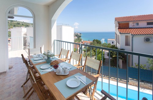 Okrug Gornji Villa | Luxury Villa, 40 sqm heated pool & gym, 200m to beach, BBQ