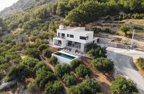 Jesenice Villa | Luxury Villa Aileron with Pool