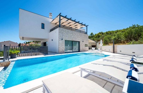 Arbanija Villa | Luxury Villa Cor Mare with Pool