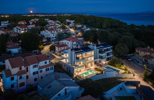 Premantura Villa | Luxury Villa del Sol - heated Pool & Hot tub