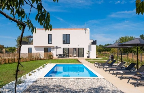 Funtana Villa | Luxury villa Kona in Funtana-Modern vacation home with pool, beach proximity&privacy