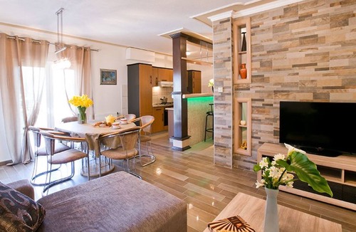 Stikovica Apartment | Mélanie im Erdgeschoss einer Villa in Strandnähe by Interhome