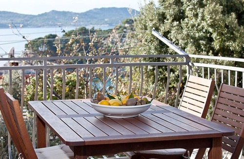 Stikovica Apartment | Mélanie im Erdgeschoss einer Villa in Strandnähe by Interhome