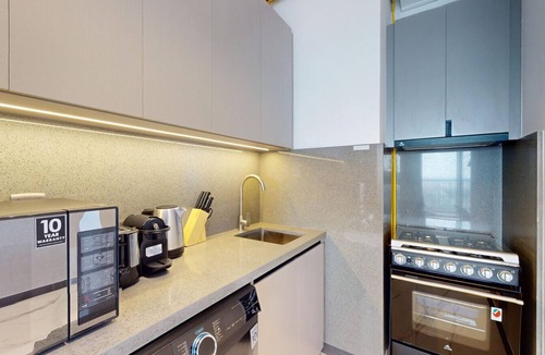 Dubai Apartment | Magnificent 1 Bed l 10 minutes drive to Dubai Mall