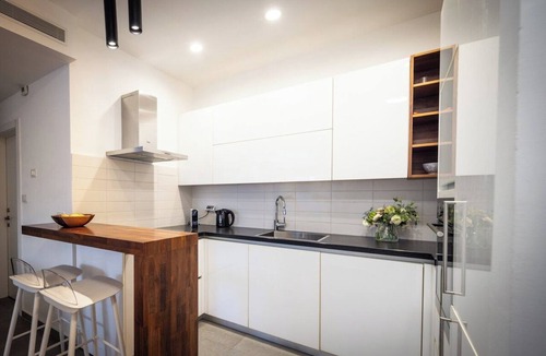 Tel Aviv City Center Apartment | Mamad Stay on Iconic Sheinkin St by SeaNRent