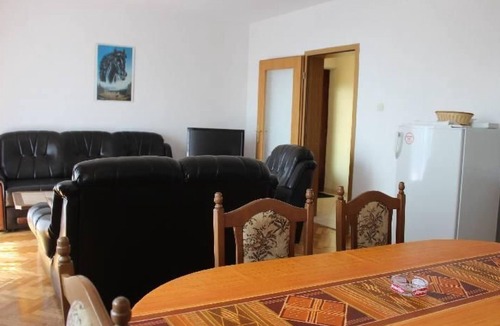 Novi Vinodolski Apartment | "Manda 2" mit Blick auf das Wasser by Interhome