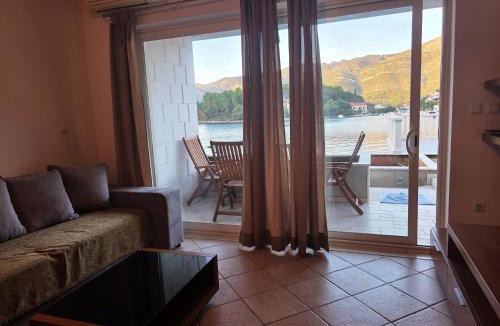 Zrnovo Apartment | Mare