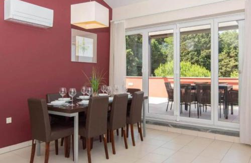 Seca Apartment | Marina Portoro Family Friendly Apartment 2 - Two Bedroom Apartment