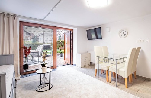 Ljubljana Apartment | Marvelous 3-bedroom apartment with AC in charming Ljubljana, free parking