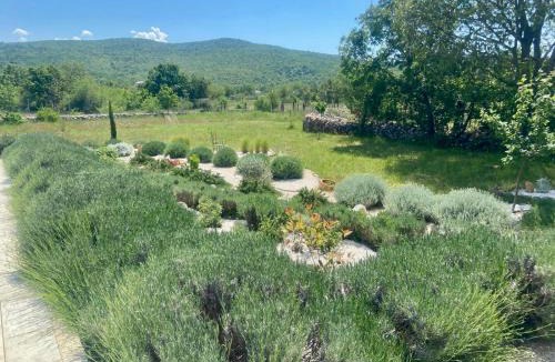 Klis House | Mediterranean Countryside Retreat