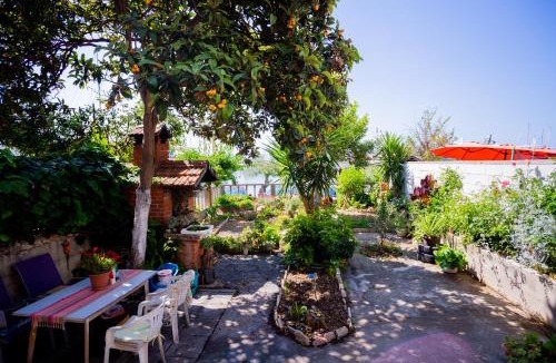 Jesenice Apartment | Mediterranean Garden Apartements