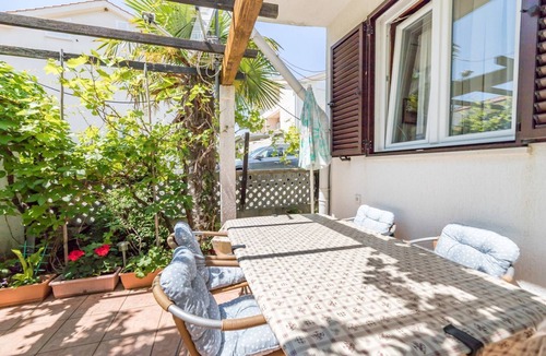 Jurandvor House | Mediterranean vacation home only 550 meters to the beach with barbecue area, private terrace, parking space