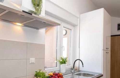 Loborika Apartment | Megy Apartment with Ocean View, Medulin