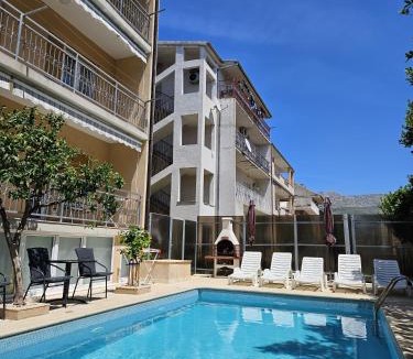 Stobrec House | Mikuljan Apartments- Free Parking -5 Min by Walk to Beach