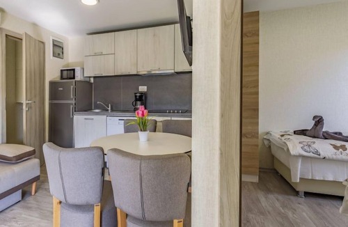 Banjole House | Mobile home Luxury Premium by Interhome