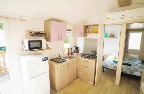 Seget Vranjica House | Mobile home with air conditioning, terrace, and pool