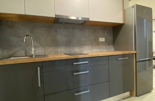 Drage House | Mobile home with private covered terrace