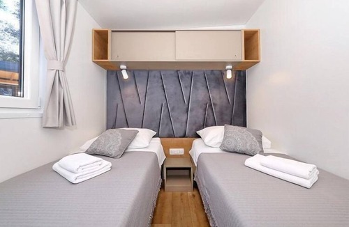 Biograd na Moru House | Mobile homes in Camp Soline at Biograd, with sand- and pebble beach