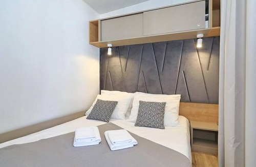 Biograd na Moru House | Mobile homes in Camp Soline at Biograd, with sand- and pebble beach