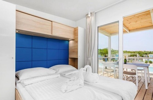 Omisalj House | Mobile Homes in Camping Omisalj, island Krk, with swimmingpool