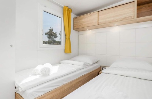 Omisalj House | Mobile Homes in Camping Omisalj, island Krk, with swimmingpool