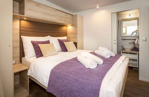 Punat House | Mobilehome with swimming pool