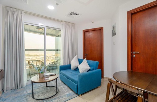 Jumeirah Lake Towers Apartment | Modern 1BR with City View - Balcony - Near Metro