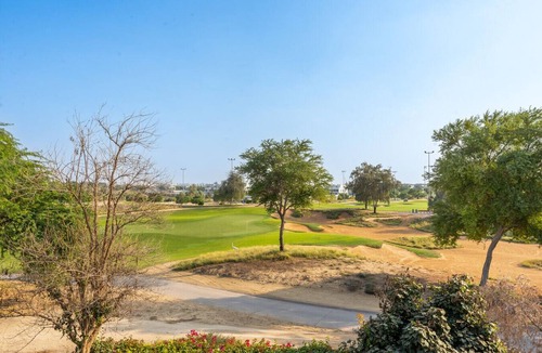 Dubai Apartment | Modern 3 Bed Villa l Private Pool l Luxury Retreat l Whispering Pines