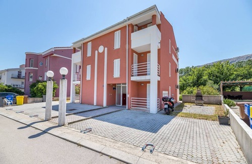 Jurandvor Apartment | Modern accommodation just 450 metres from the sea